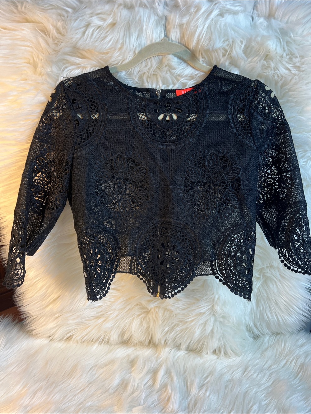Banjul Black Crochet Medallion Lace Crop Top 3/4 Sleeve Size Medium